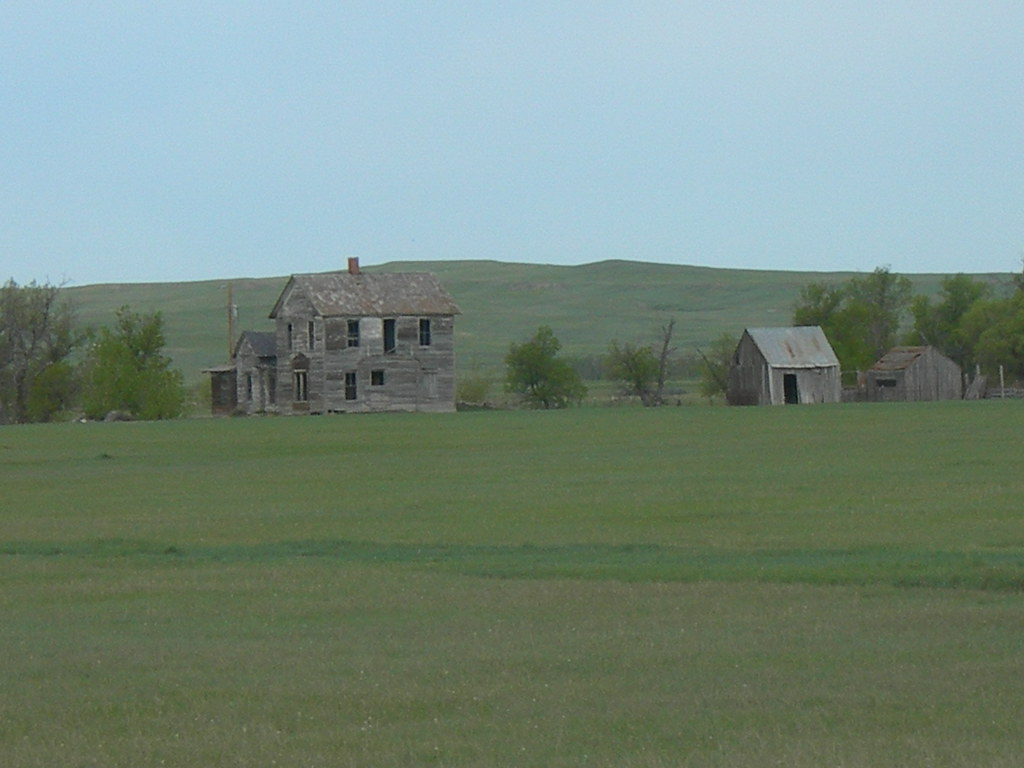 Rural Carter County Homestead Located along MT rural road … Flickr