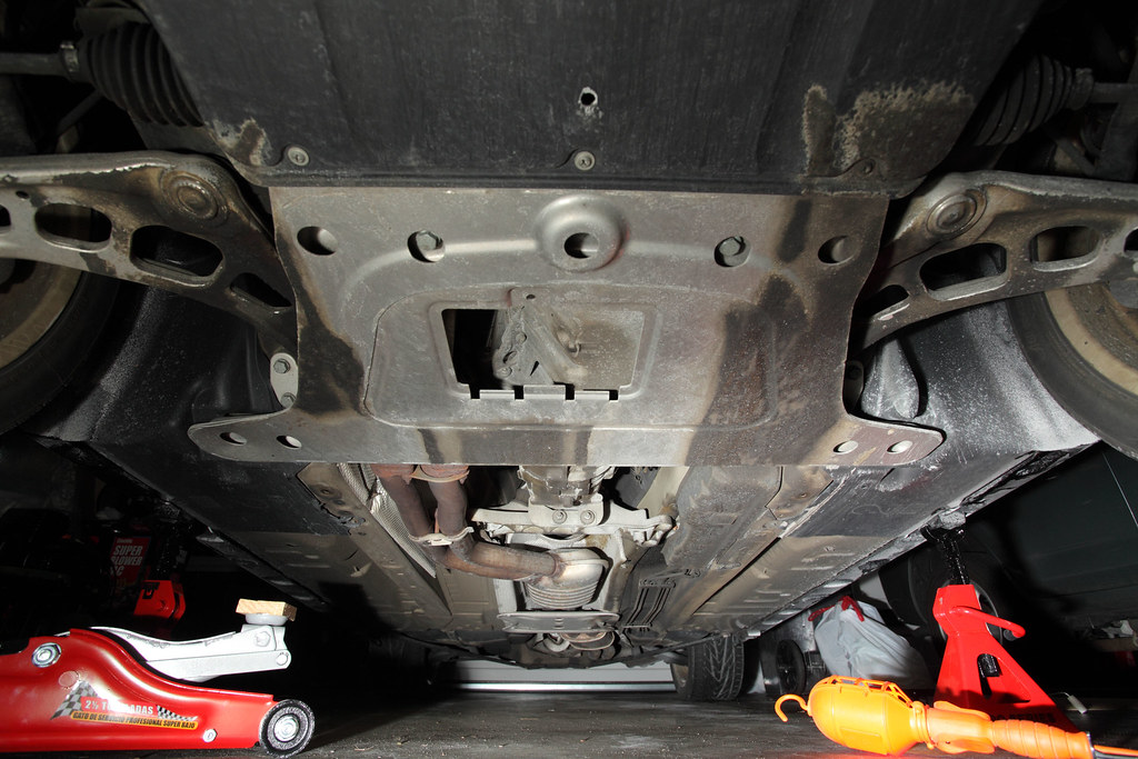 E46 Lower Control Arm Bushing Replacement E46 (2002 BMW 33… Flickr