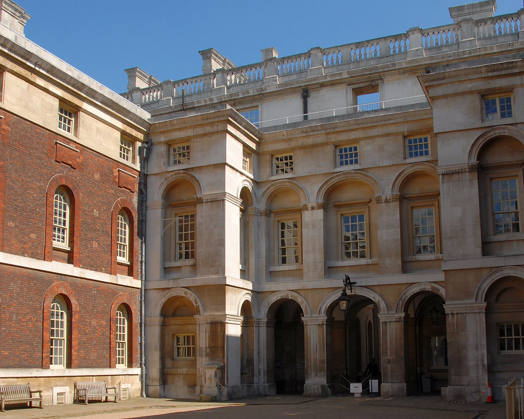 Queen Anne Court This part of the College was built in the… Flickr
