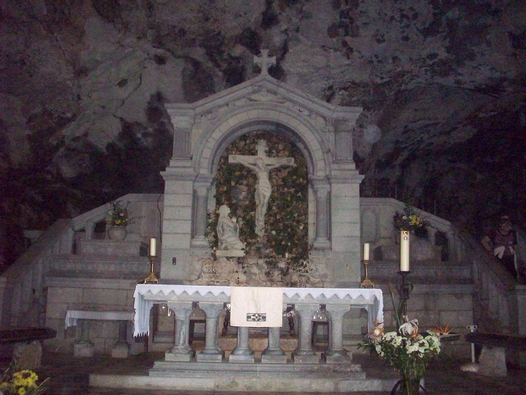 Massif de la SainteBaume. Sanctuaire de la Grotte de sain… Flickr