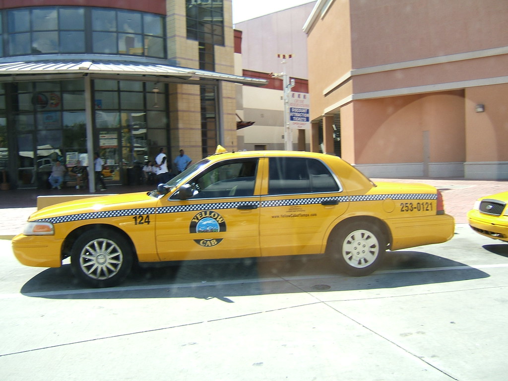Yellow Cab in Tampa A Yellow Cab outside the cruise termin… Paul