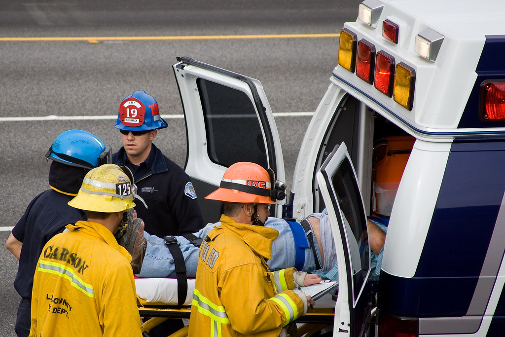 SB101 Lost Hills Traffic Collision with Minor injury, LA… Flickr