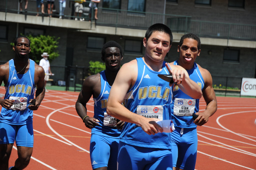 UCLA TRACK 4X100 mens victory lap UCLA Track & Field P… Flickr
