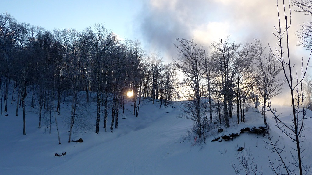 SaintFaustinLacCarré, QC, Canada. MontBlanc ski resort… Flickr