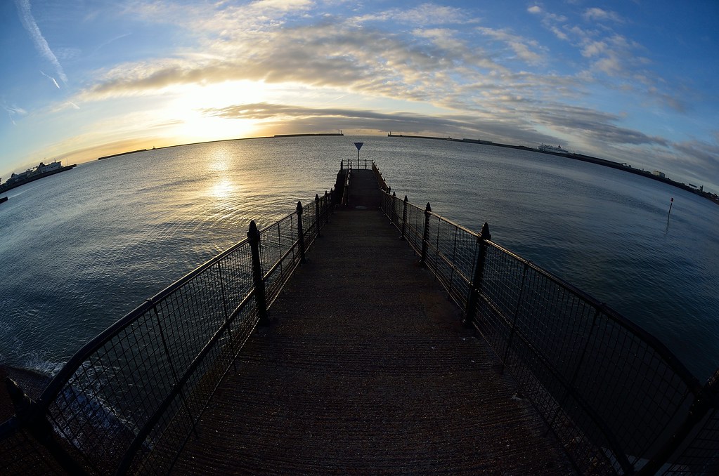 ..see look..the world is round ! catching the sunrise at D… Flickr