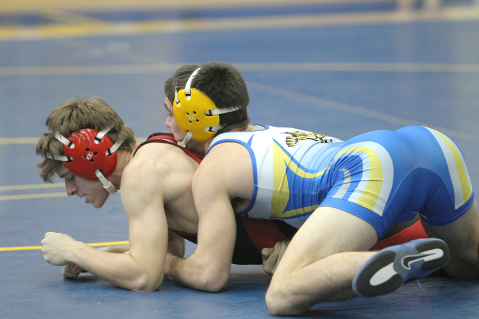 Lexington Varsity Wrestling v Gilbert, 12102013 Flickr