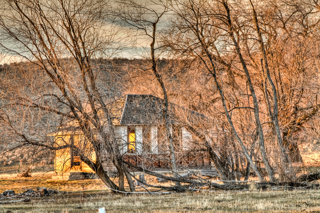 Schoolhouse The ghost town of Mayfield Idaho had a school,… Flickr