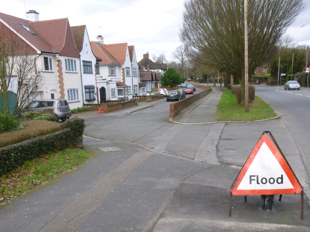 53.c.BuryStreet.03.02.2014 Ruislip, Bury Street, Flood !?!… Flickr