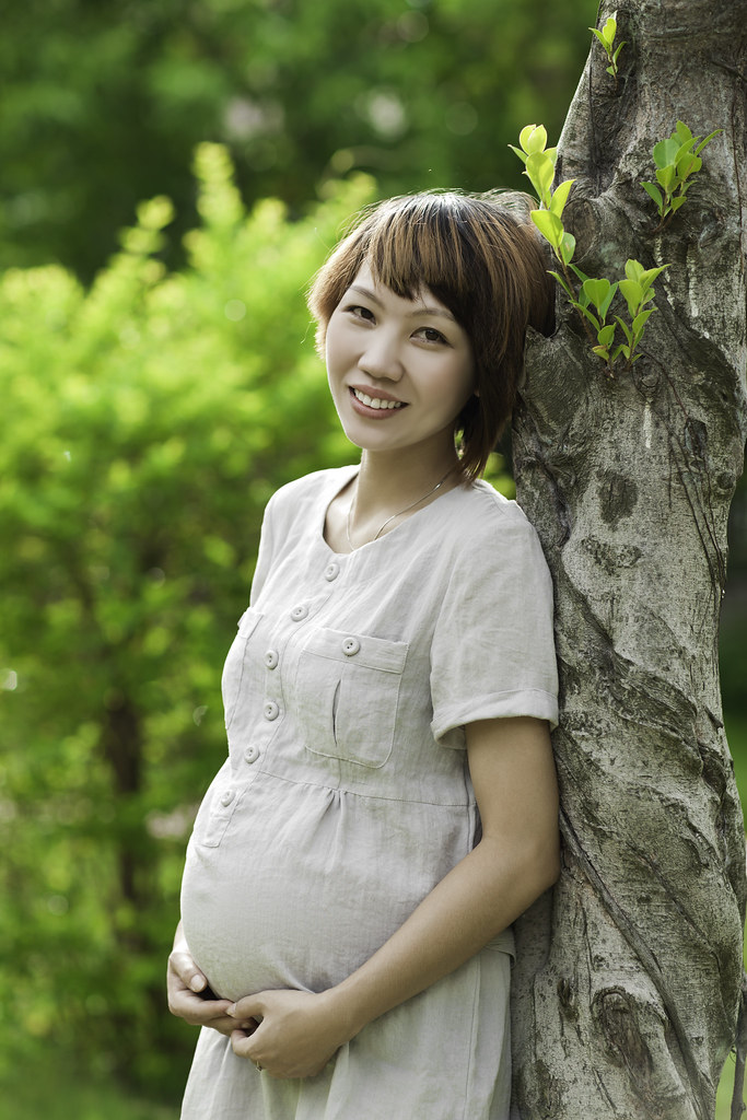Pregnant Woman | Portrait of a beautiful Asian pregnant woma… | Cheng Xin | Flickr