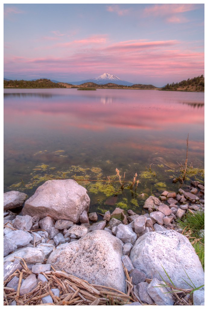 Mt. Shasta sunset sunset view with Mt. shasta in the backd… Flickr