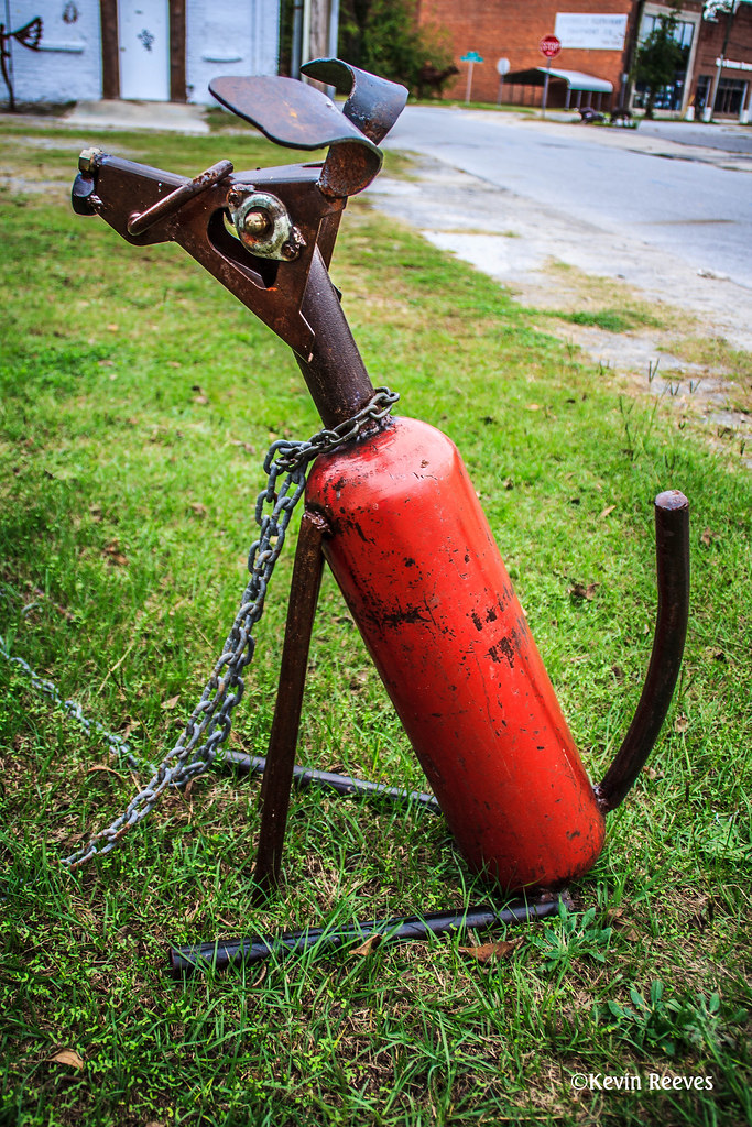 Junk Yard Dog I Downtown Metal Art Greenville, North Carol… Kevin Reeves Flickr
