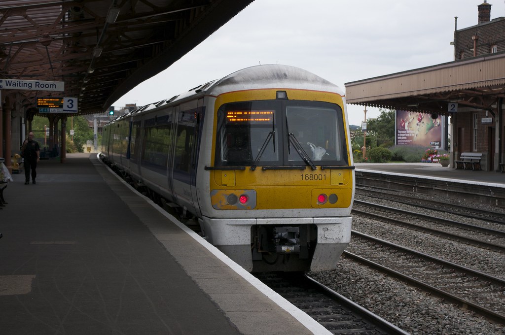 168001 Departs Leamington Spa 1H57 1355 Birmingham Moor