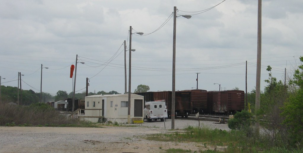 Chester Yard office and crew room. .Chester Yard once spor… Flickr