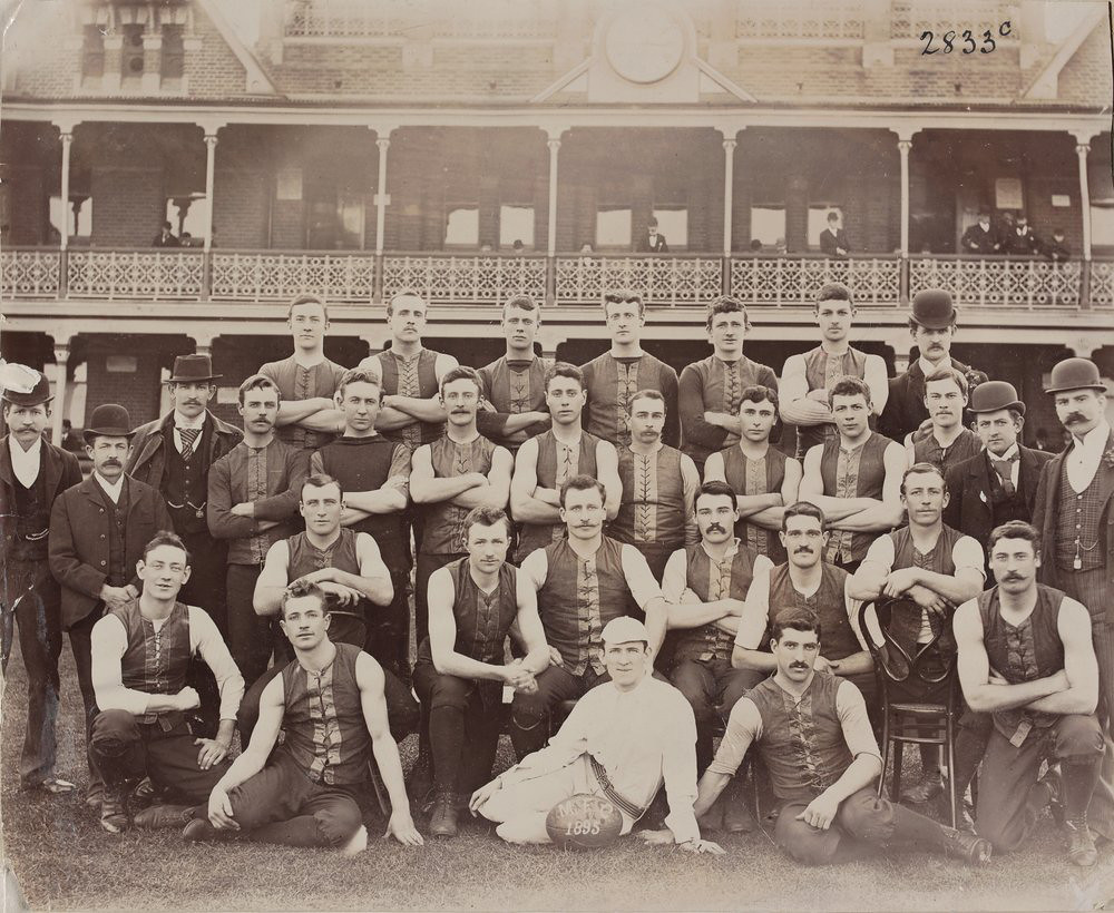 Melbourne Football Team, season 1895 1895 Group portrait o… Flickr
