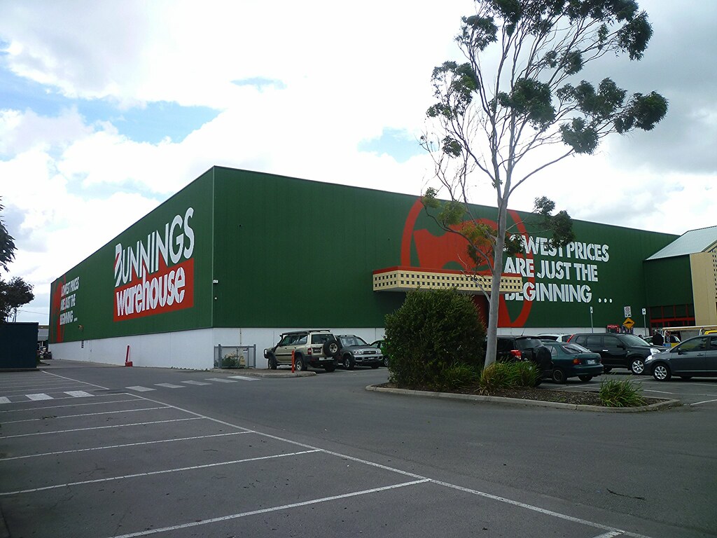 Bunnings Warehouse Sunshine Located on Ballarat Road, it w… Flickr