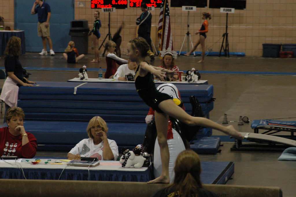 Ashlyn on the balance beam Lee Flickr