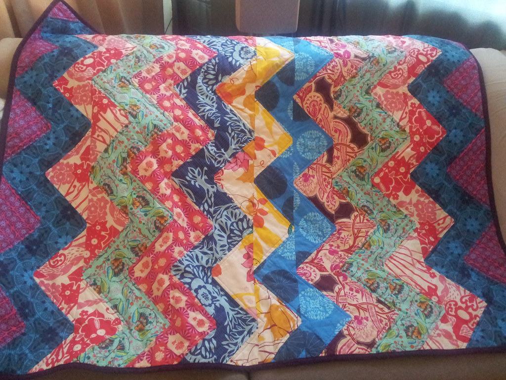 Folk Dance Quilt Using a variety of Anna Maria Horner fabr… Flickr