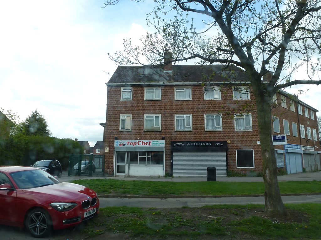 Shop parade on Ruddpark Road Woodhouse Park, Wythenshawe 1… Flickr