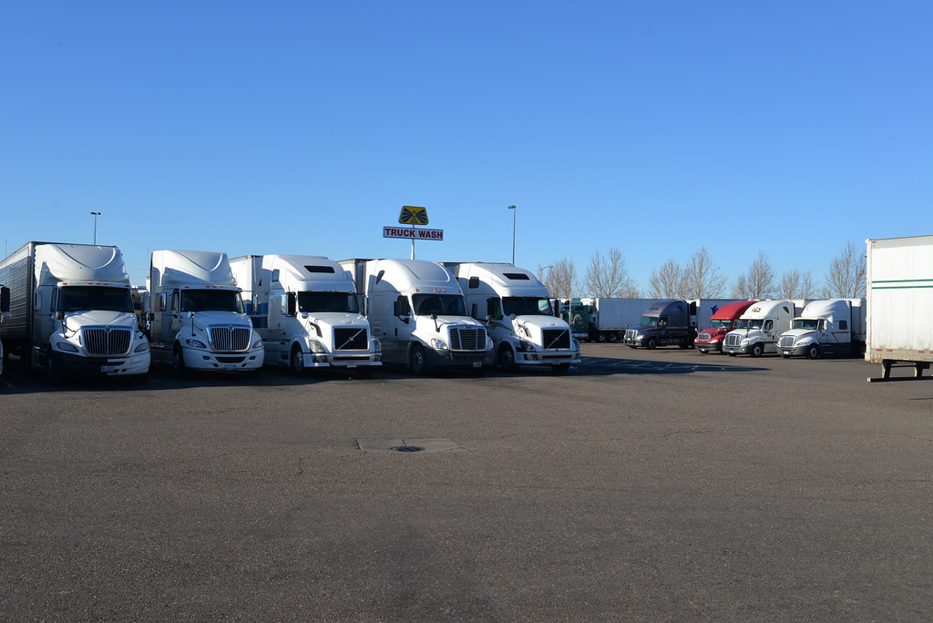 Truck Stop Flag City 13114 3 Another part of the parking… Flickr