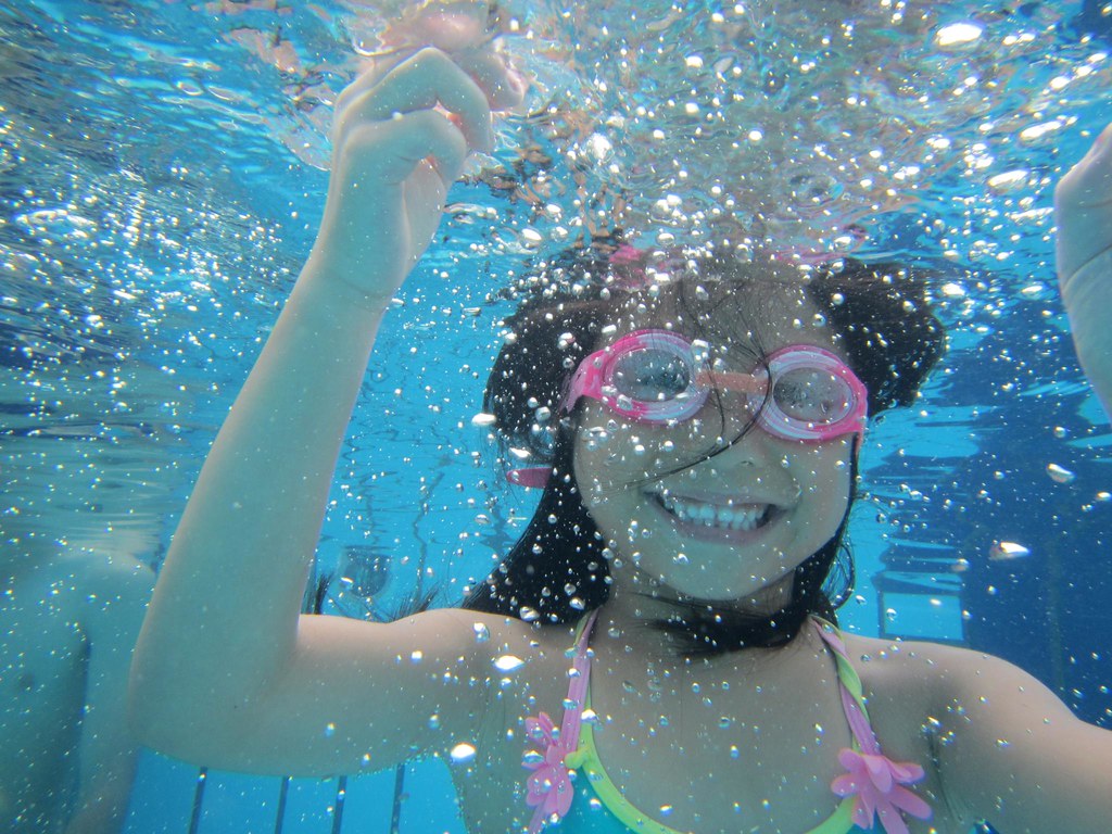 Alicia underwater bubbles YMCA Ashburton Alpha Flickr