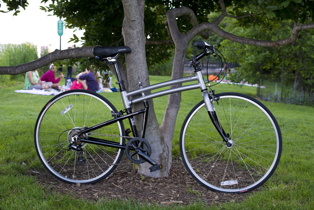 Montague Crosstown folding bike The Crosstown is a folding… Flickr