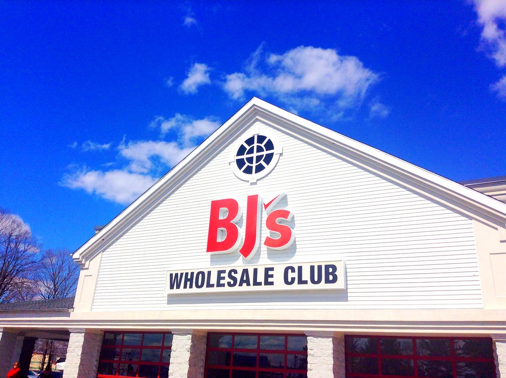 BJ's Wholesale Club BJ's Wholesale Club, Tires, Service, G… Flickr