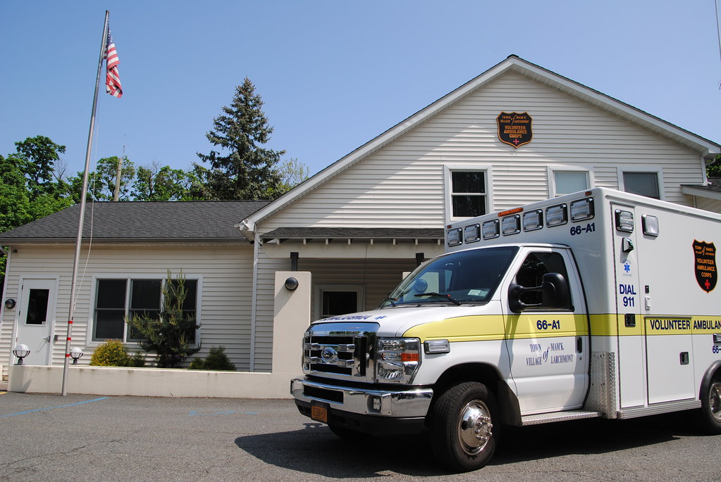 Larchmont Volunteer Ambulance Corps (LVAC) 2013 Ford/Lifel… Flickr