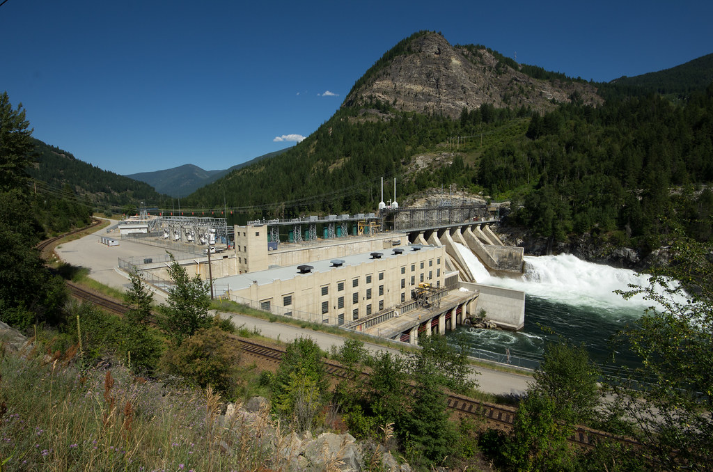 Elevation of Krestova Lower Rd, Castlegar, BC V1N, Canada Topographic