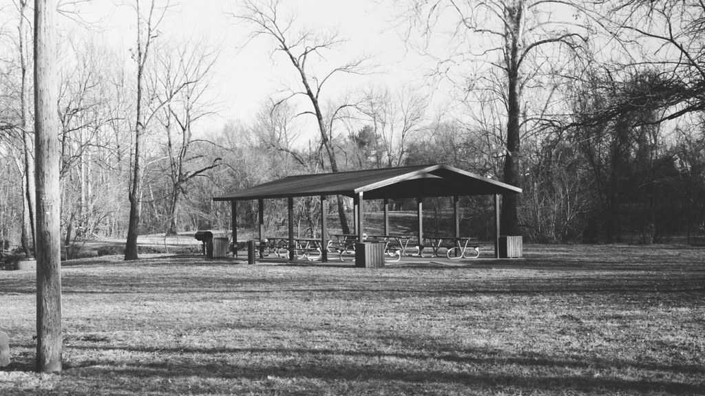 Verndale Park Shelter Horizon Fix Cropped P F McFarland Flickr