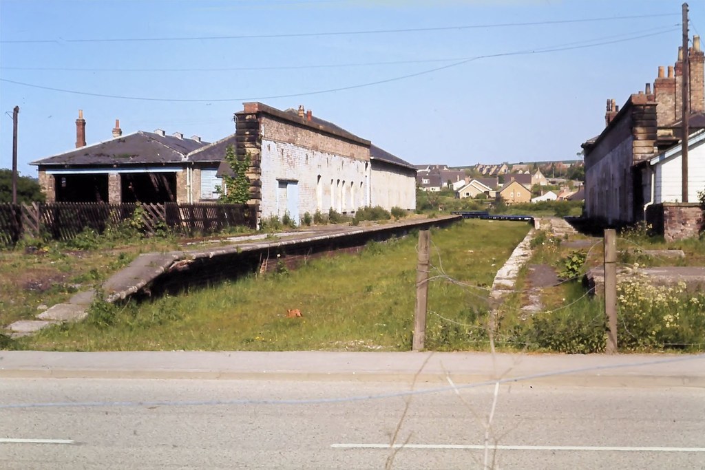 77 066 260577 Market Weighton Station Another view of the … Flickr
