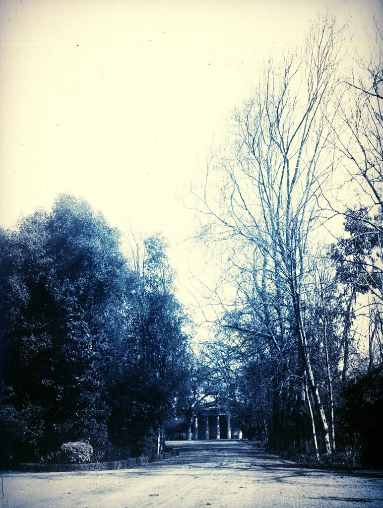 1906, La Quinta Normal, al fondo el Museo de Arte Contempo… Flickr