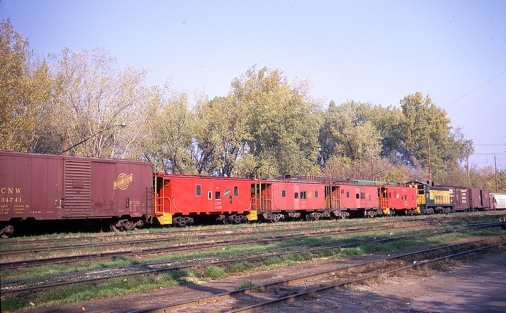 C&NW Cedar Lake Yard Minneapolis 1970 Here we are at North… Flickr
