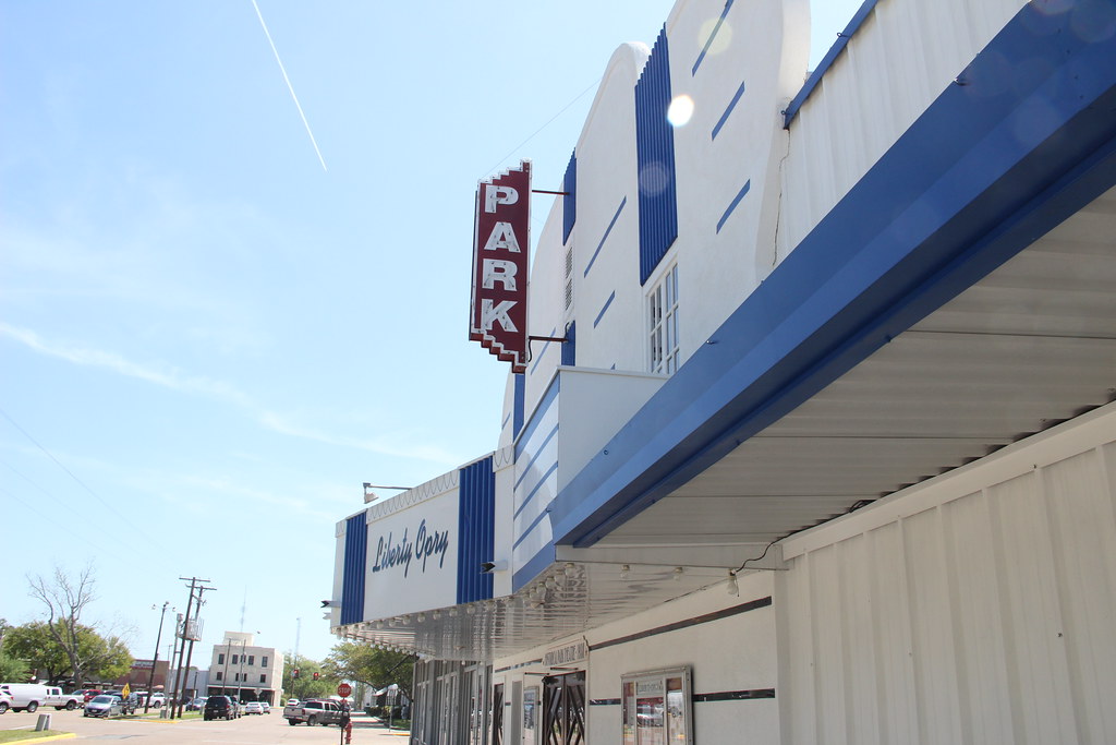 IMG_2355 1816 Sam Houston St. Liberty Texas 77575 936336… Flickr