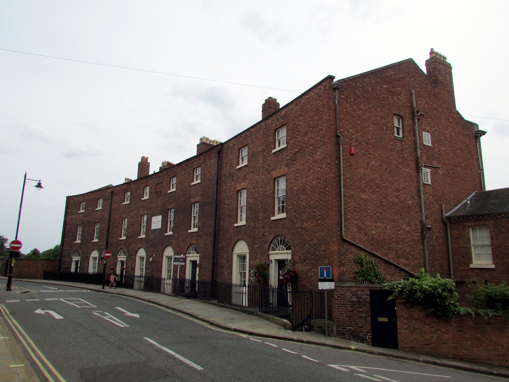 The Crescent Town Walls, Shrewsbury. Built 1793. Reading Tom Flickr