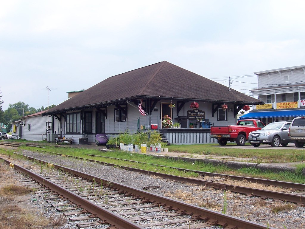 New York Central Station, Boonville, NY The rail line thro… Flickr