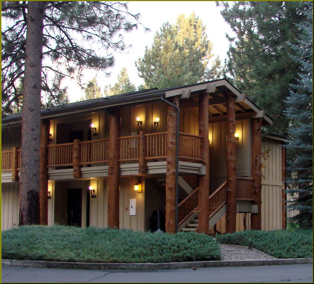 Ponderosa Lodge, Sisters, OR 9113zzu4 (1 in a multiple p… Flickr