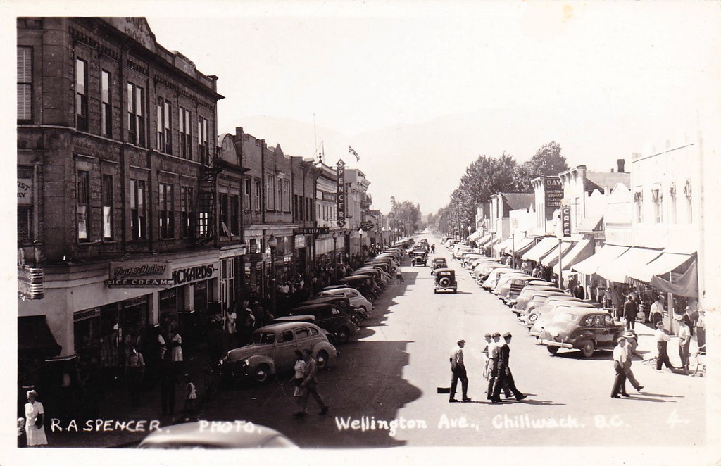 Postcard Chilliwack, BC, c.1945 "Wellington Ave., Chillwa… Flickr