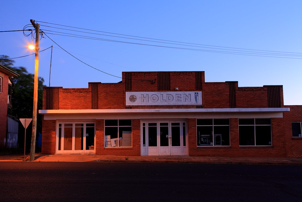 Peak Hill Holden The old Holden dealership in Peak Hill, N… Flickr