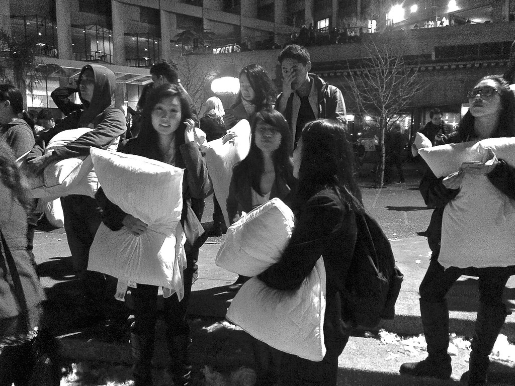 Pillow Fight San Francisco Valentine's Day Tradition B&… Flickr