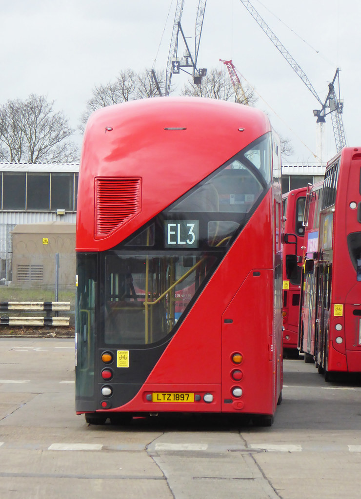 GAL LT897 LTZ1897 NP NORTHUMBERLAND PARK BUS GARAGE … Flickr