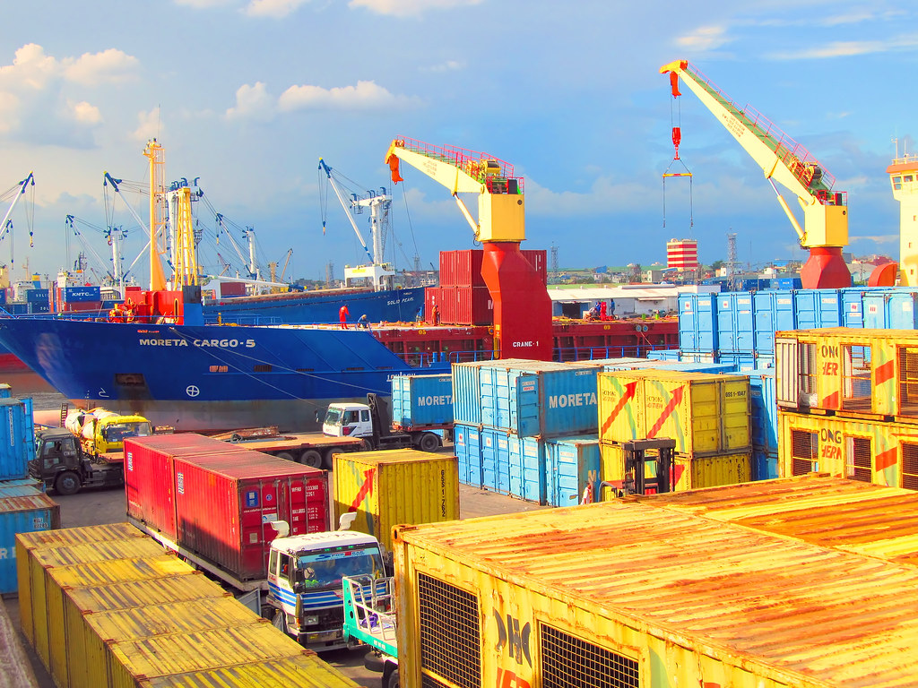 Moreta Shipping Lines, M/V Moreta Cargo5 Pier 6, Manila N… Flickr