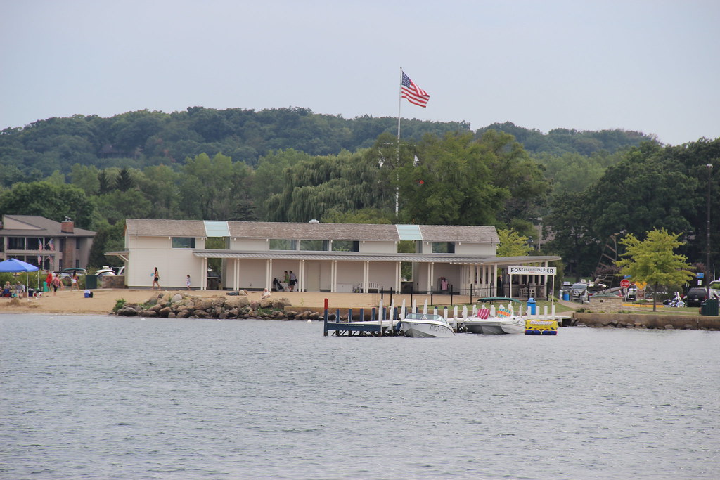 Fontana Public Beach on Geneva Lake Geneva Lake, Wisconsin… Flickr