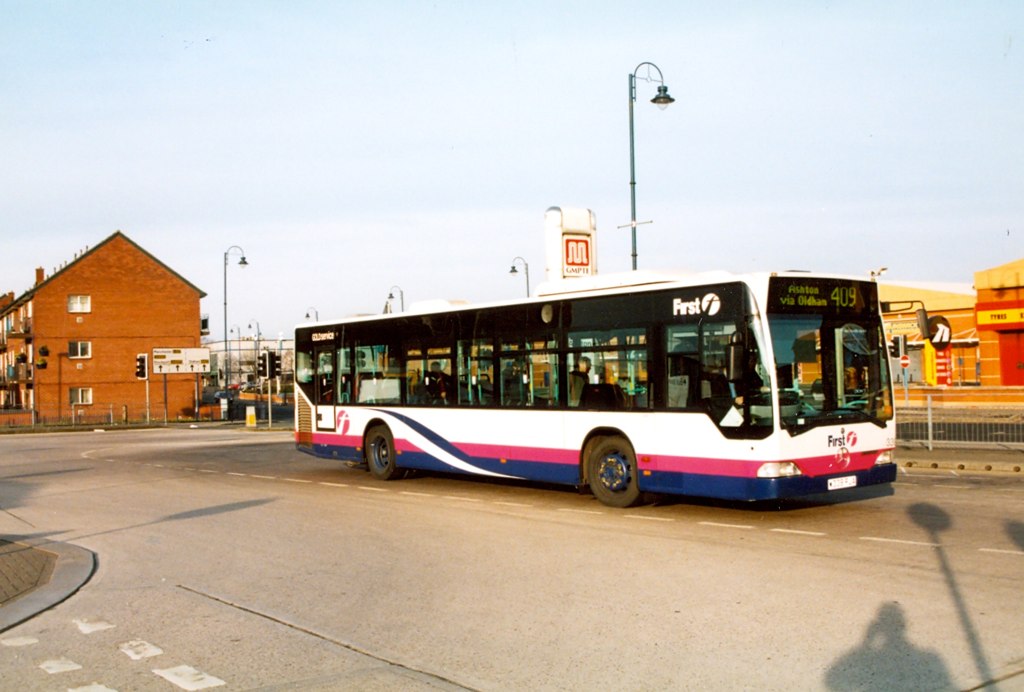 GM BUSES NORTH 339 W338RJA ASHTON UNDER LYNE 170202 Flickr