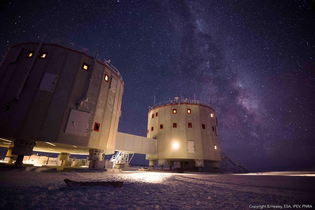 Concordia in the Dark Concordia research station in Antarc… Flickr
