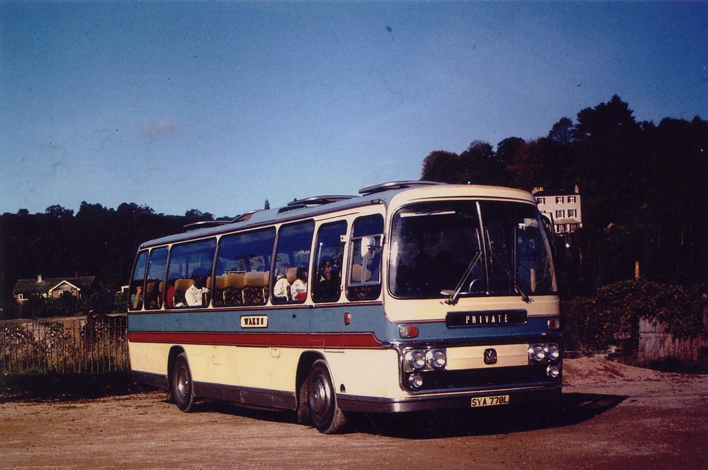 WAKES SERVICES, SPARKFORD, SOMERSET BEDFORD YRT PLAXTON EL… Flickr