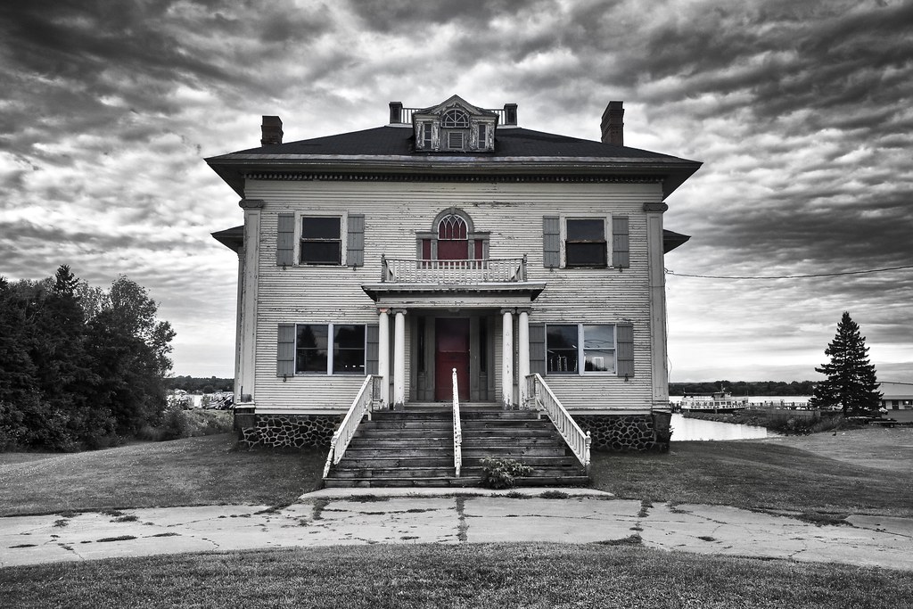 1139 east portage avenue, sault ste. marie, michigan Flickr