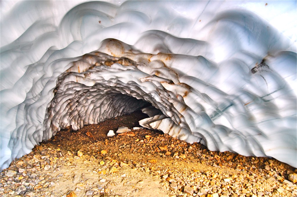 Ice cave, Jasper National Park, Canada Leo Li Flickr