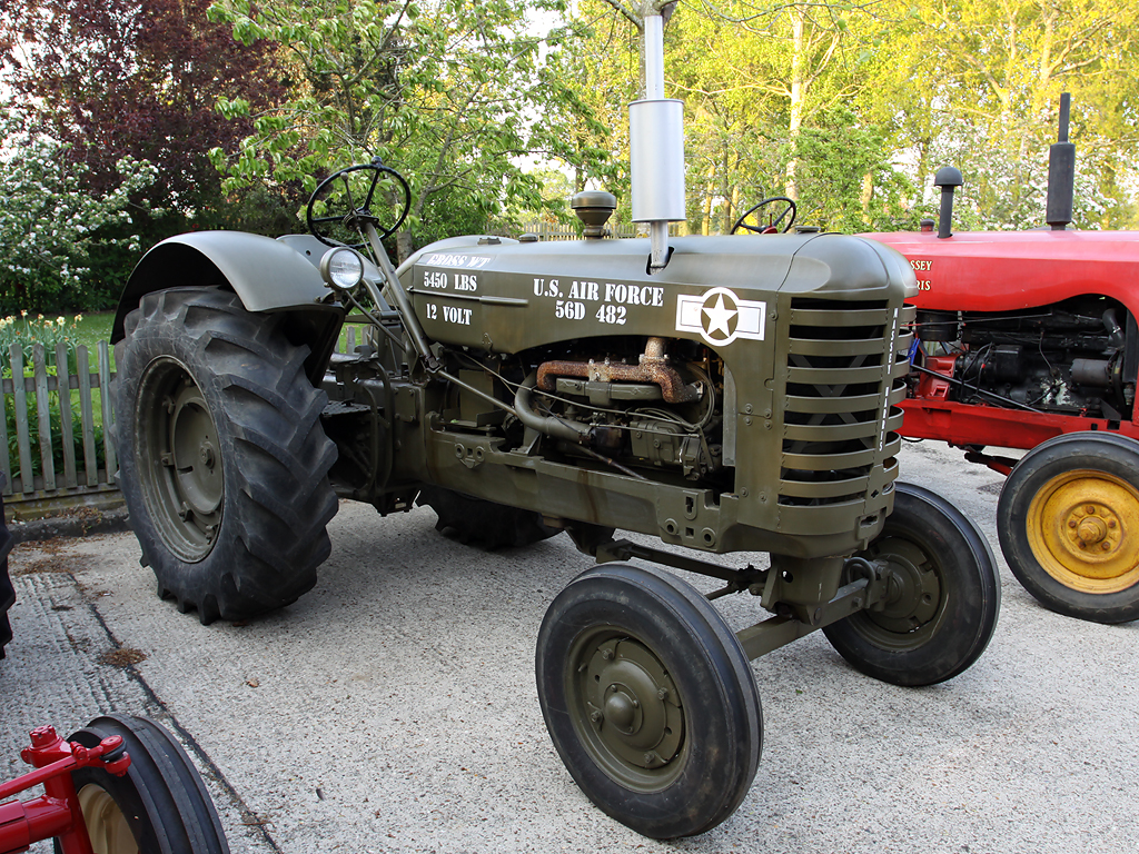 Massey Harris Type D56 Military Tractor norfolkjohn Flickr