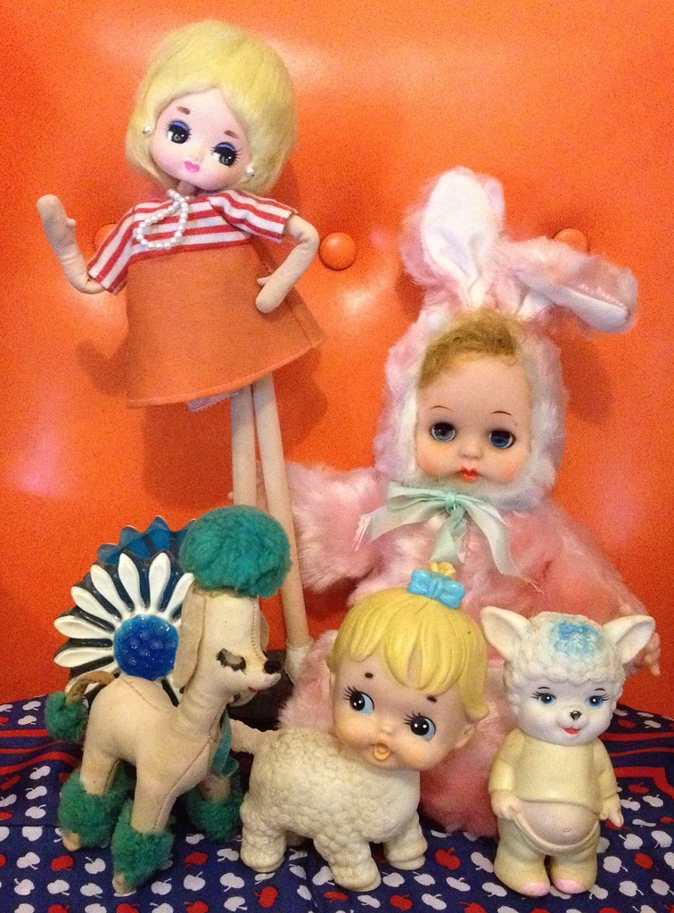 kitschy family i added an extra member dawn in case u had … Flickr