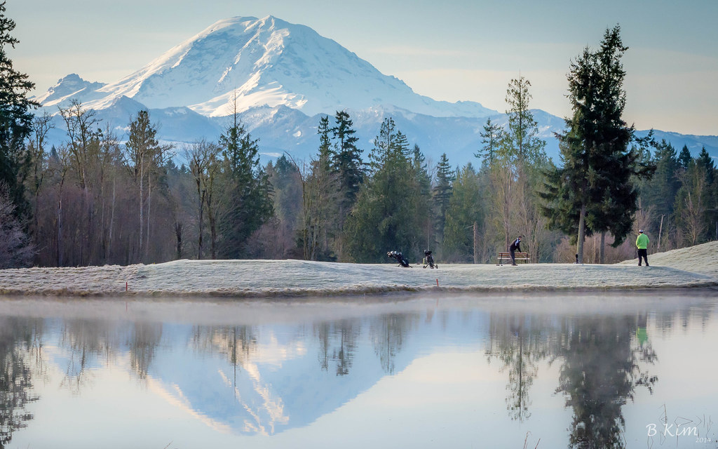 Mount Rainier view from 6th tee of Druid's Glen golf cours… Flickr